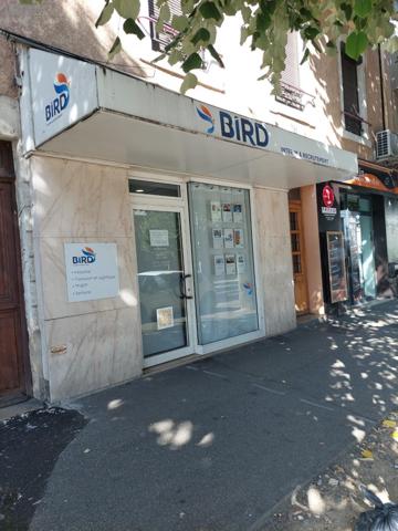 Bureaux à louer à Bourg-en-Bresse dans l'Ain (01000), ref : Local professionnel   
Centre ville