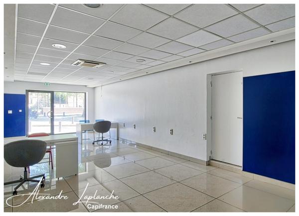 Dpt Tarn et Garonne (82), à vendre MONTAUBAN centre-ville Immeuble à Usage Mixte Place Prax Paris