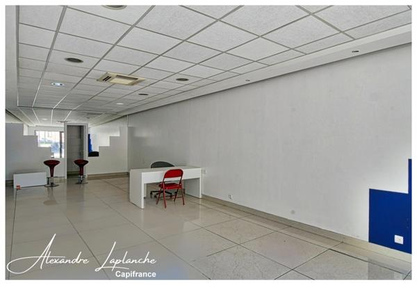 Dpt Tarn et Garonne (82), à vendre MONTAUBAN centre-ville Immeuble à Usage Mixte Place Prax Paris