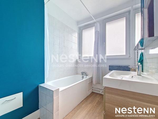 À vendre appartement 4 pièces de 80m² proche gare à Saint Cyr l'École