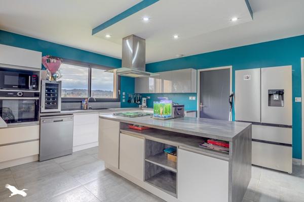 Maison à vendre |  Saint-Martin-de-Jussac |  5 pièces | 191 m²