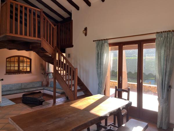 Chozeau (38460) CHOZEAU MAISON 142 m² 4 CHAMBRES + SOUS-SOL SEMI ENTERRE SUR TERRAIN PLAT CLOS ET ARBORE DE 1250 m²