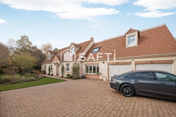 SANTENY – Maison 187 m² avec piscine chauffée, studio et terrain de 1 000 m²