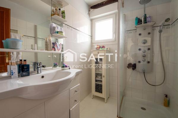 SANTENY – Maison 187 m² avec piscine chauffée, studio et terrain de 1 000 m²