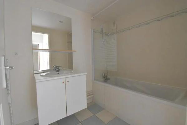 Appartement à louer 4 pièces 85.44m² Le Mans (72000)