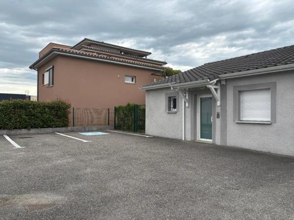 Maison à louer à Chatuzange-le-Goubet (26300)