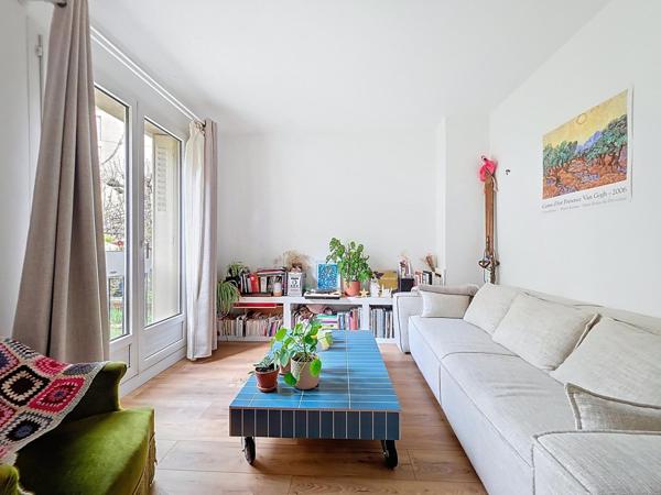 APPARTEMENT 2 PIECES EN PARFAIT ETAT VU SUR JARDIN