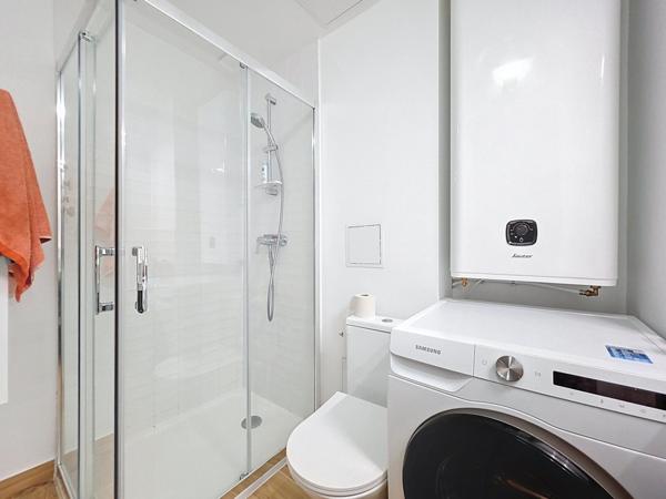 APPARTEMENT 2 PIECES EN PARFAIT ETAT VU SUR JARDIN