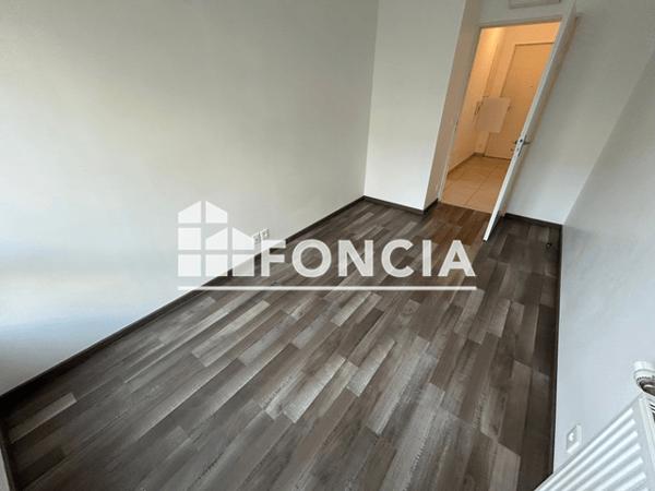 Location Appartement 3 pièces 65.76 m² - 2 AV.CARNOT RCE GRAND ANGLE - BAT B Cenon 33150