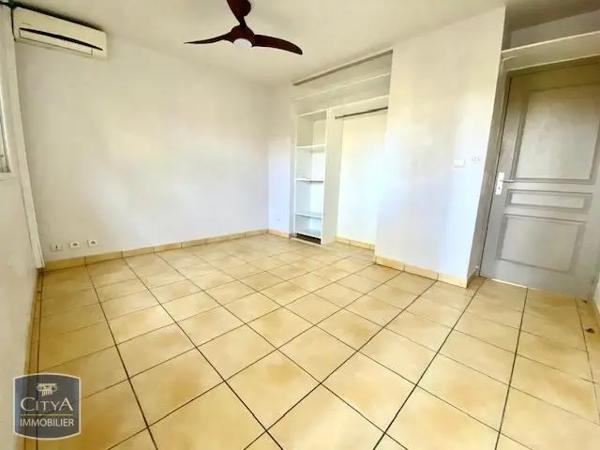 Appartement à louer 2 pièces 36.54m² Saint-Paul (97434)