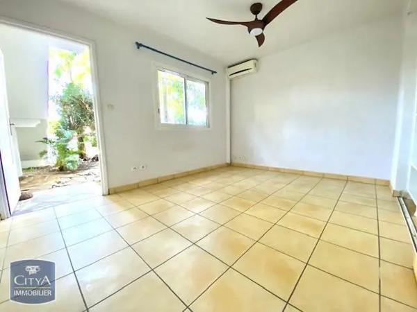 Appartement à louer 2 pièces 36.54m² Saint-Paul (97434)