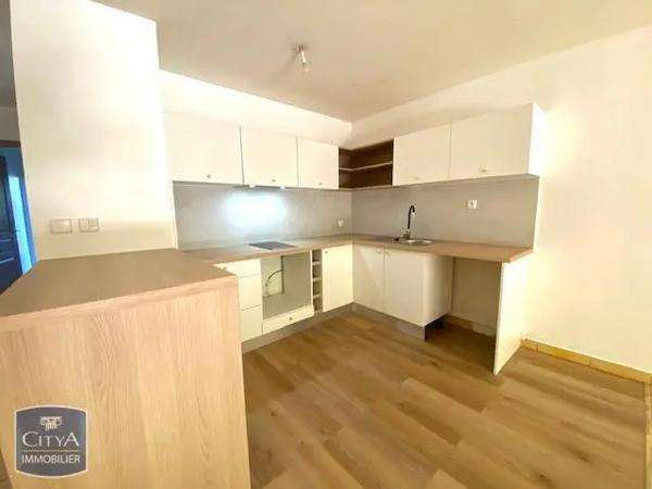 Appartement à louer 2 pièces 36.54m² Saint-Paul (97434)
