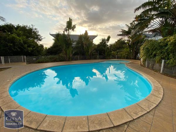 Appartement à louer 2 pièces 36.54m² Saint-Paul (97434)