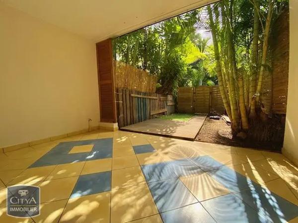 Appartement à louer 2 pièces 36.54m² Saint-Paul (97434)