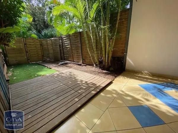 Appartement à louer 2 pièces 36.54m² Saint-Paul (97434)