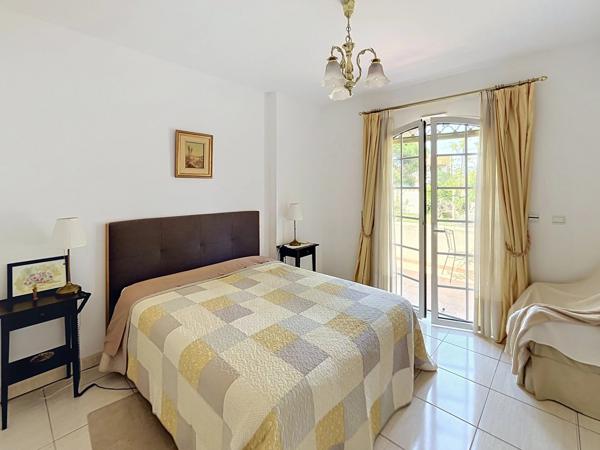 ELEGANTE PROPRIETE FAMILIALE AVEC PARC ET PISCINE, ST-FELIU-D'AVALL