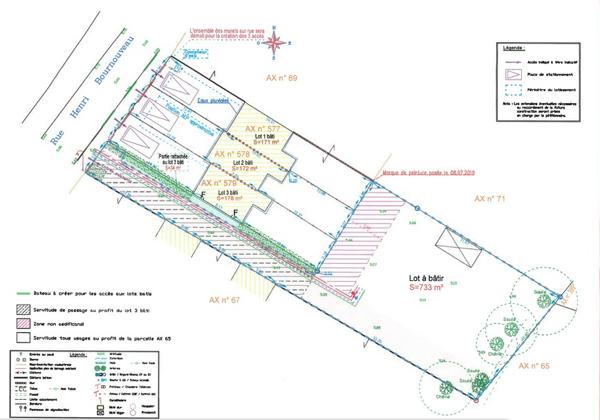 Terrain 733m²