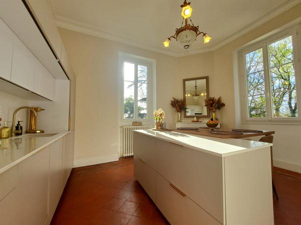 Élégante Maison de Maître rénovée avec goût près de Fleurance