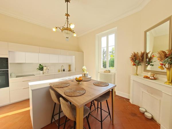 Élégante Maison de Maître rénovée avec goût près de Fleurance