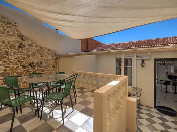 Dernier étage dans la villa - vue mer panoramique
