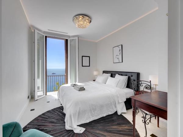 Dernier étage dans la villa - vue mer panoramique
