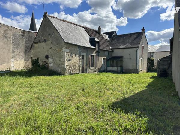 Ensemble de deux maisons anciennes avec grange et terrain constructible - 861m² cadastré
