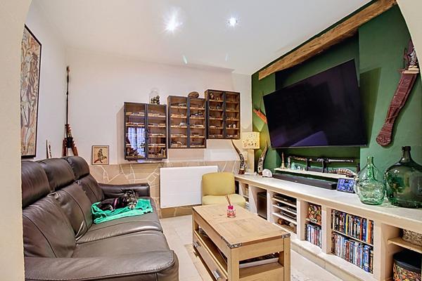 A VENDRE EN EXCLUSIVITE ! Maison Vidauban d'environ 100 m² avec cour intérieure, 4 pièces