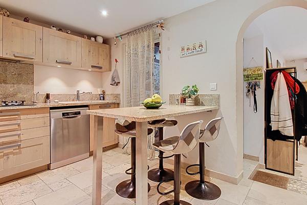 A VENDRE EN EXCLUSIVITE ! Maison Vidauban d'environ 100 m² avec cour intérieure, 4 pièces