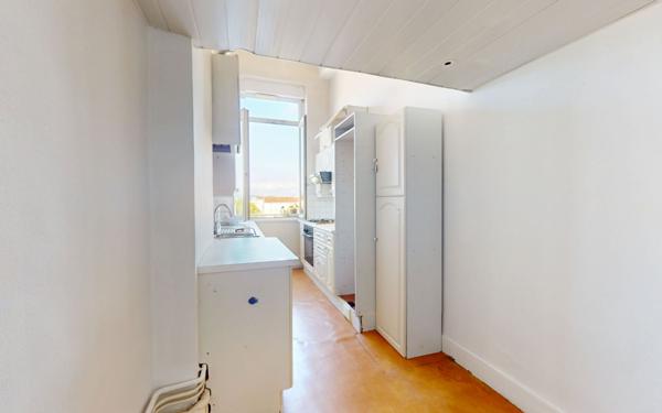 Appartement à vendre    2 pièces • 66,71 m2 Lyon 4