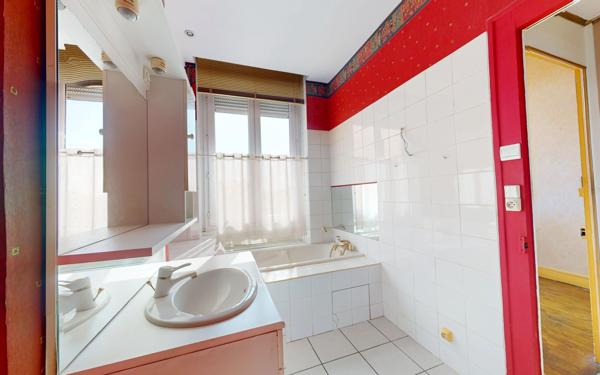 Appartement à vendre    2 pièces • 66,71 m2 Lyon 4