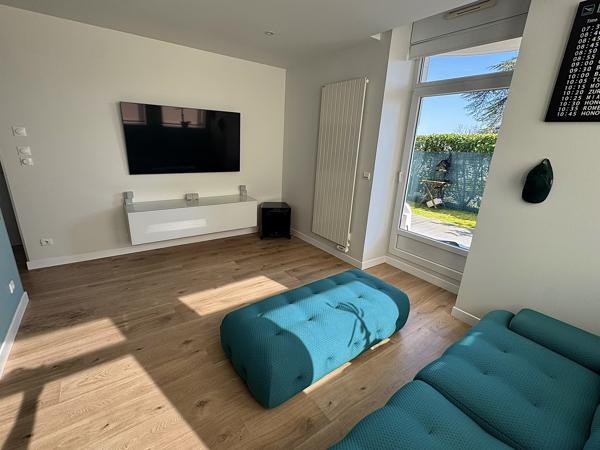 Appartement
         2 pièces
        - 45 m² Exclusivité 159 000 € *