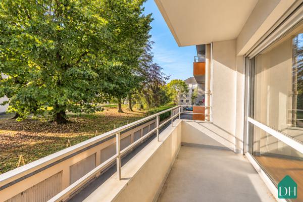 Appartement T2 avec balcon - place de stationnement - cave (44000)