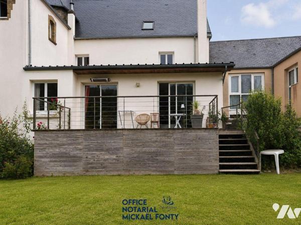 COUTANCES CENTRE

Maison de caractère en pierre de 203 m² habitables sur terrain clos de 659 ...