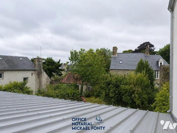 COUTANCES CENTRE

Maison de caractère en pierre de 203 m² habitables sur terrain clos de 659 ...