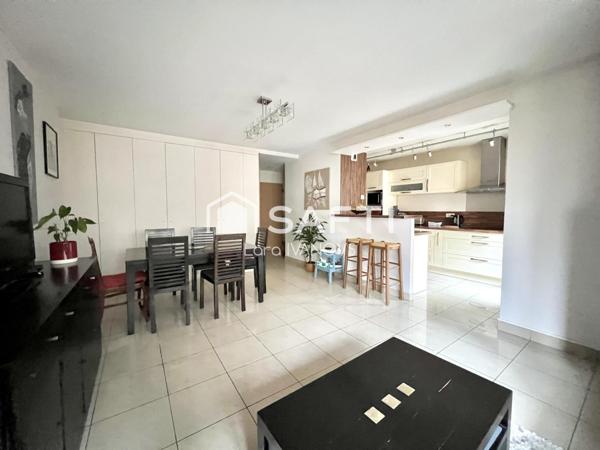 4 pièces avec balcon, cave et double box