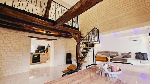 MAISON RENOVÉE 180M² 5 PIECES 4 CHAMBRES DÉPENDANCE