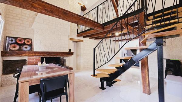 MAISON RENOVÉE 180M² 5 PIECES 4 CHAMBRES DÉPENDANCE