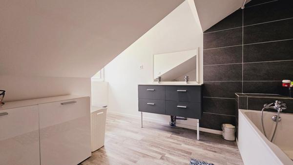 MAISON RENOVÉE 180M² 5 PIECES 4 CHAMBRES DÉPENDANCE