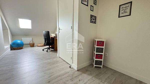 Appartement 5 pièces proche RER E à pied !