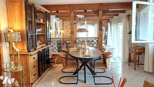 Sur les hauteurs d'ALES, Villa avec piscine et 5 gîtes aux notes modernes et dépaysantes