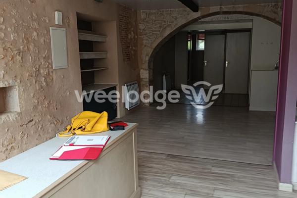 Maison à vendre 2 pièces de 90 m² à Saint-Gaultier