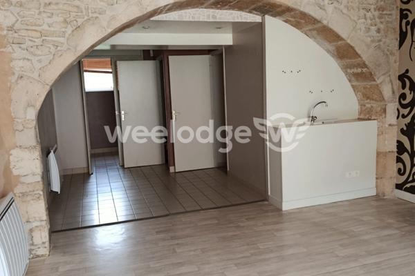 Maison à vendre 2 pièces de 90 m² à Saint-Gaultier