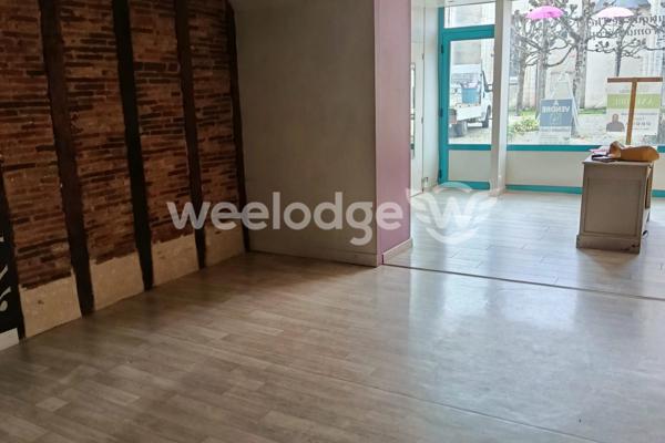 Maison à vendre 2 pièces de 90 m² à Saint-Gaultier