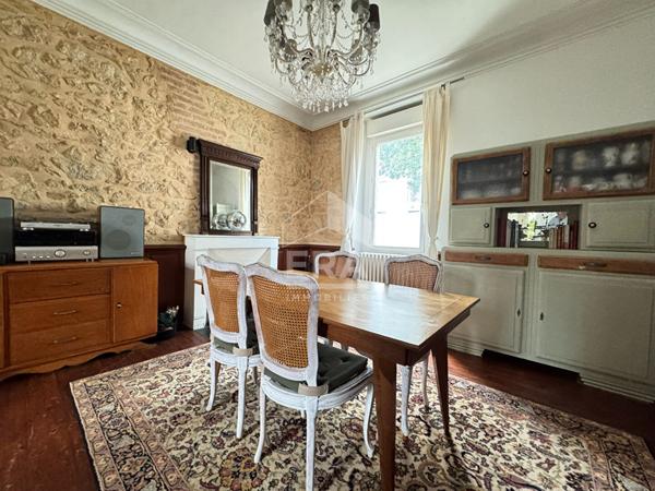 A vendre dans le centre ville de Périgueux, jolie MAISON DE VILLE DE TYPE 4 AVEC JARDIN