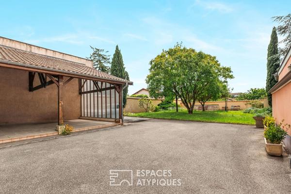 Corps de ferme rénové avec dépendances