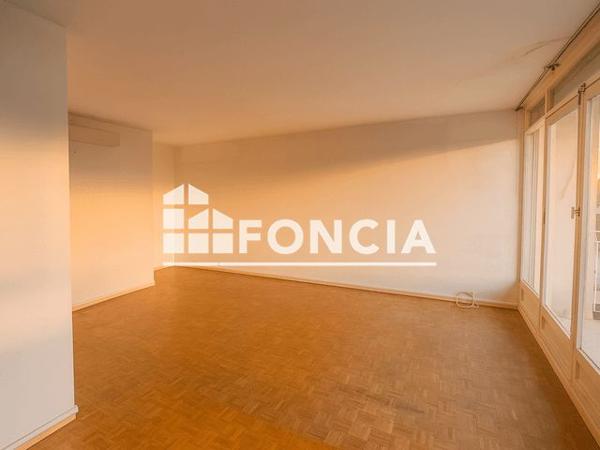 À vendre Studio 86 m² - Rueil-malmaison 92500