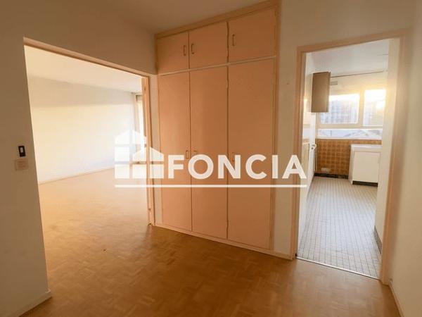 À vendre Studio 86 m² - Rueil-malmaison 92500