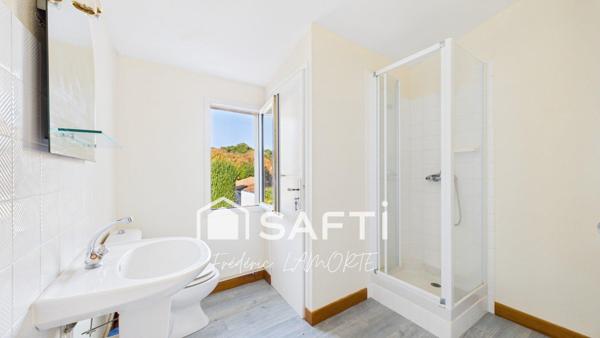 Maison 150m² avec piscine, garage à 2km de l'océan