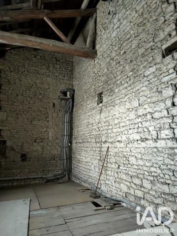 Immeuble à vendre 192 m² Matha