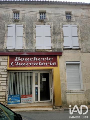 Immeuble à vendre 192 m² Matha